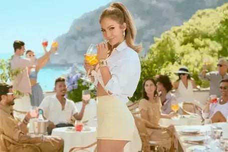 Jennifer Lopez drinking Delola